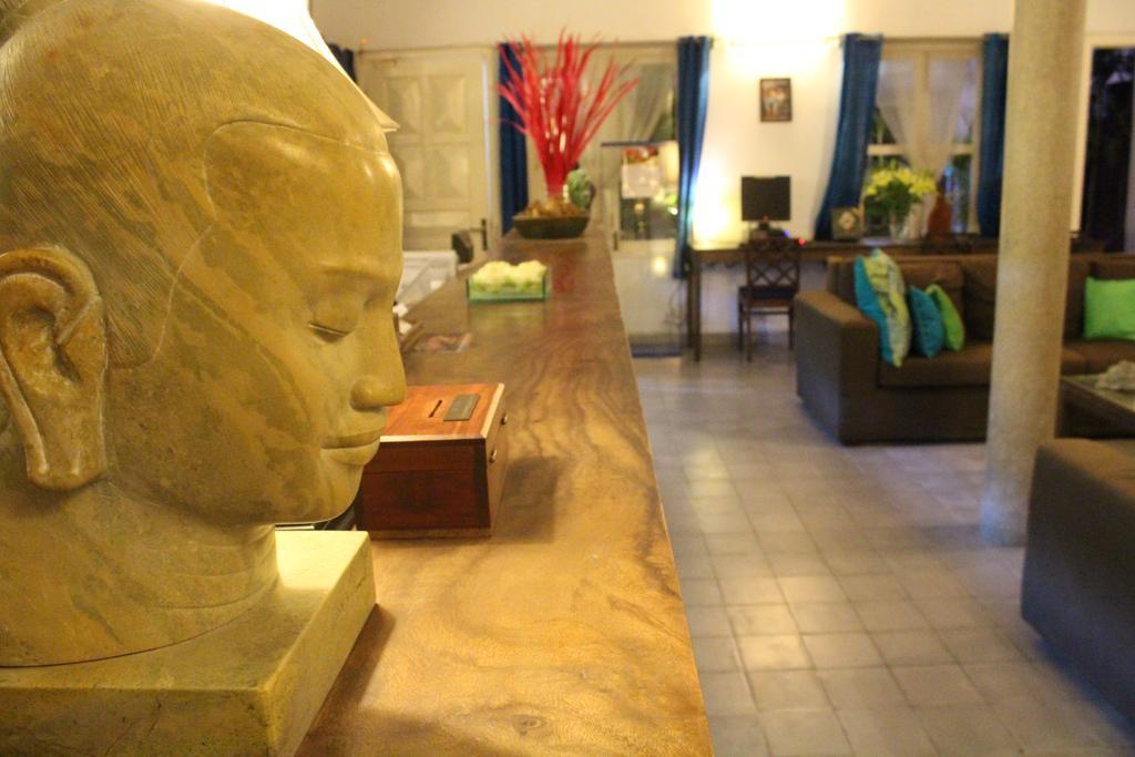 Hotel Blue Lime Phnom Penh Exterior foto