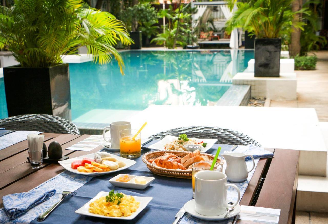Hotel Blue Lime Phnom Penh Exterior foto